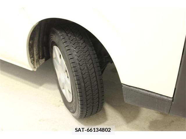 Toyota HIACE VAN 2018-02 7620843-26