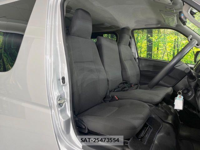 Toyota HIACE VAN 2016-09 7880082-7