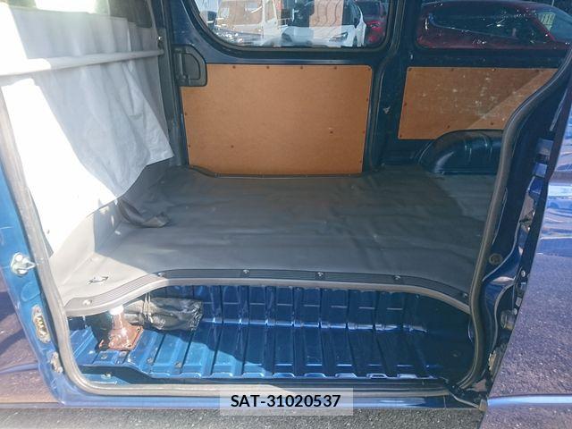 Toyota HIACE VAN 2021-05 7981363-15