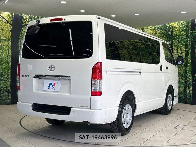 Toyota HIACE VAN 2025-04 8102318-16