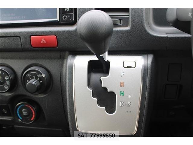 Toyota HIACE VAN 2020-03 8246961-26