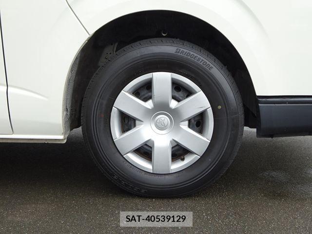Toyota HIACE VAN 2021-06 8338233-16
