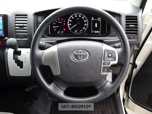 Toyota HIACE VAN 2021-06 8338233-8