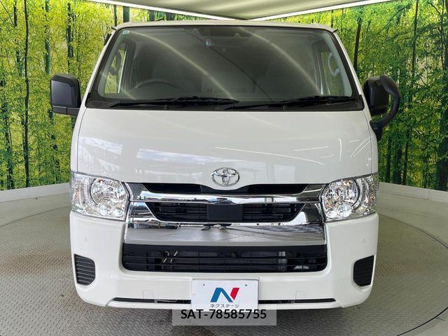 Toyota HIACE VAN 2025-10 8458644-14