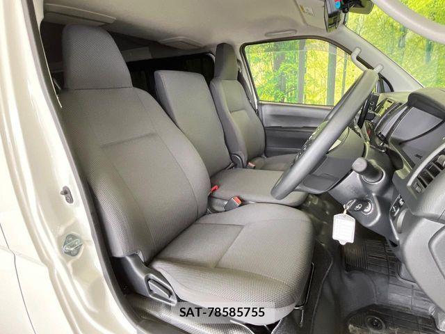 Toyota HIACE VAN 2025-10 8458644-8