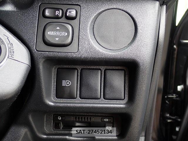 Toyota HIACE VAN 2022-12 8662025-15