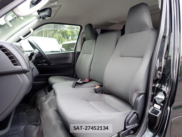 Toyota HIACE VAN 2022-12 8662025-21