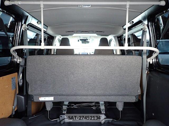 Toyota HIACE VAN 2022-12 8662025-24