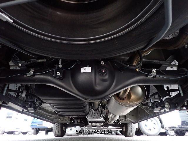 Toyota HIACE VAN 2022-12 8662025-28