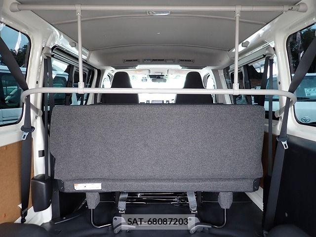 Toyota HIACE VAN 2025-07 8667045-24