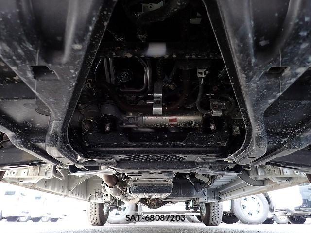 Toyota HIACE VAN 2025-07 8667045-27
