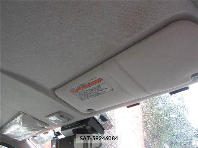 Toyota HIACE VAN 2023-01 8850903-9