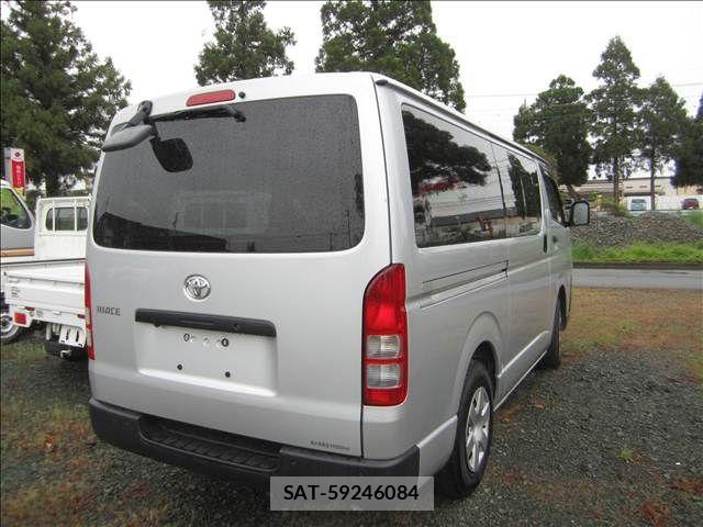 Toyota HIACE VAN 2023-01 8850903-3