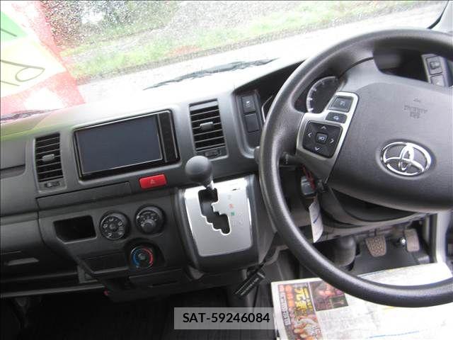 Toyota HIACE VAN 2023-01 8850903-8