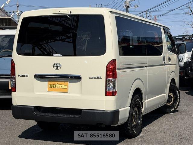 Toyota HIACE VAN 2023-07 4603488-2