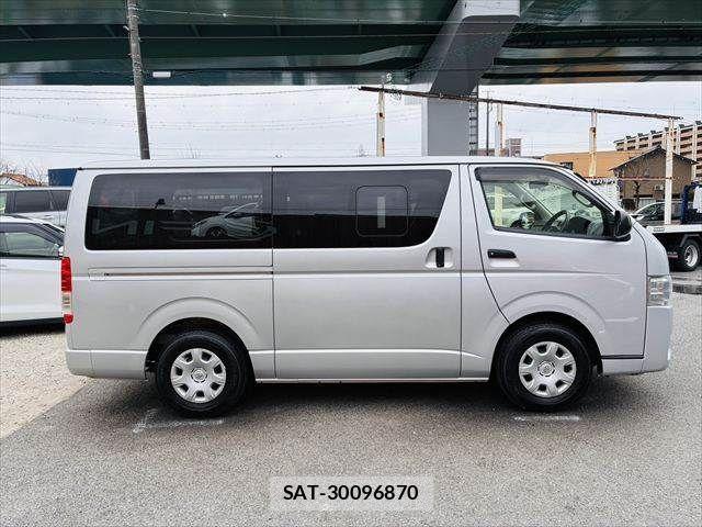 Toyota HIACE VAN 2016-08 4603544-14