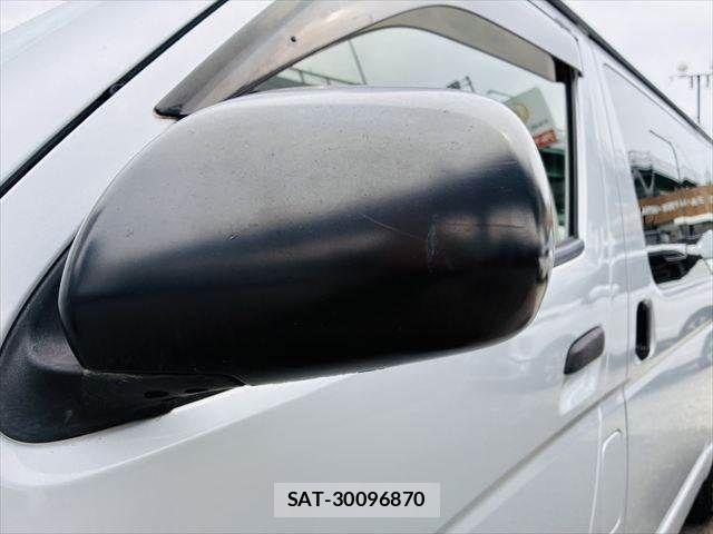 Toyota HIACE VAN 2016-08 4603544-21