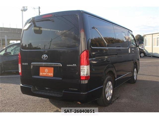 Toyota HIACE VAN 2017-08 4641368-9