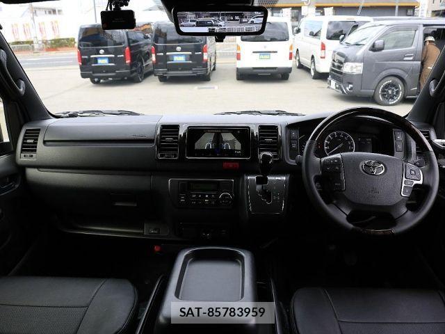 Toyota HIACE VAN 2023-01 4641357-15