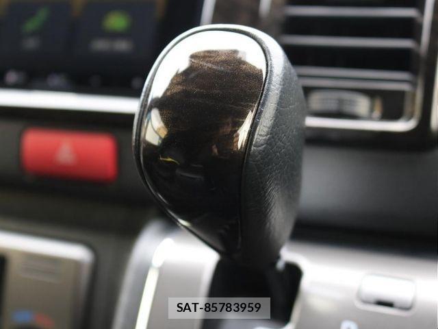 Toyota HIACE VAN 2023-01 4641357-17