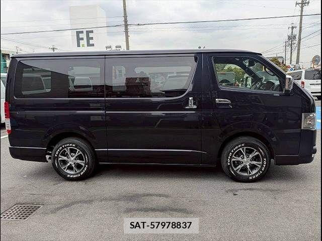 Toyota HIACE VAN 2020-07 4758823-14