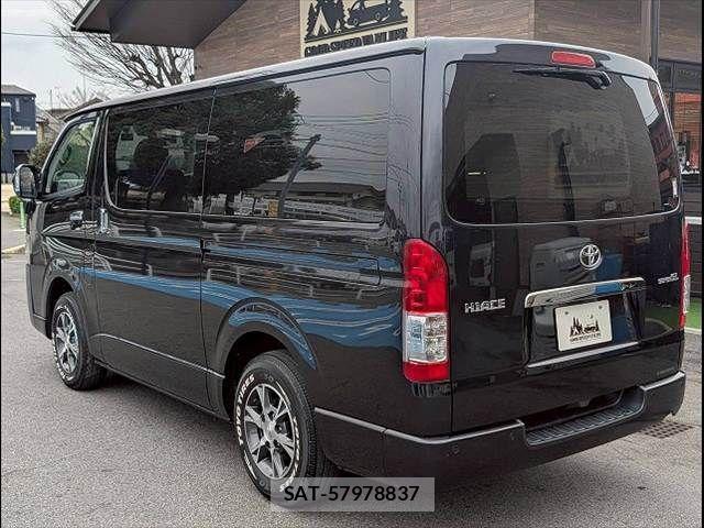 Toyota HIACE VAN 2020-07 4758823-16