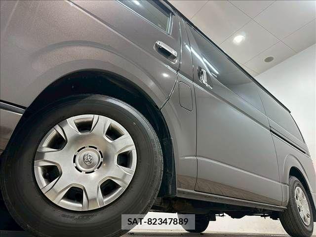 Toyota HIACE VAN 2019-09 4758837-17