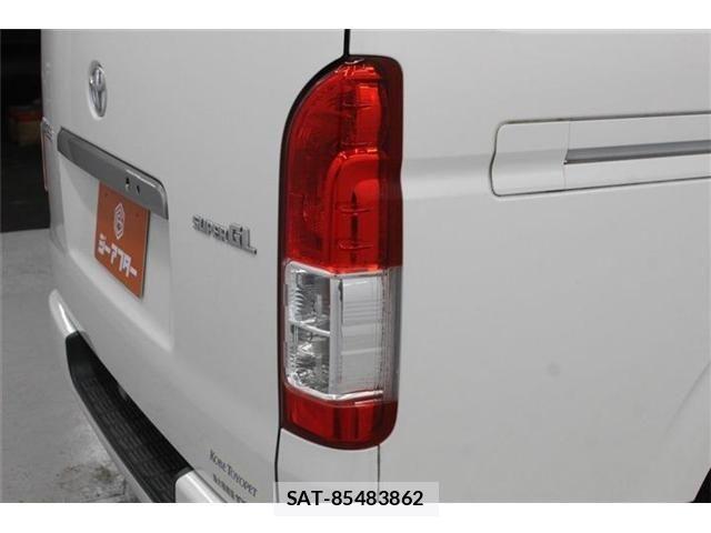 Toyota HIACE VAN 2016-09 4758827-16