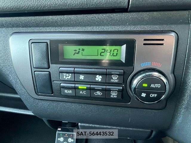 Toyota HIACE VAN 2023-01 4758815-9