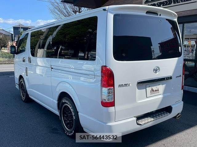 Toyota HIACE VAN 2023-01 4758815-16