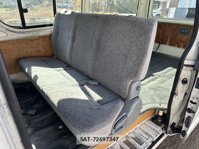 Toyota HIACE VAN 2009-12 4991549-9