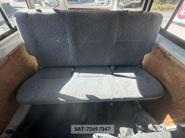 Toyota HIACE VAN 2009-12 4991549-10