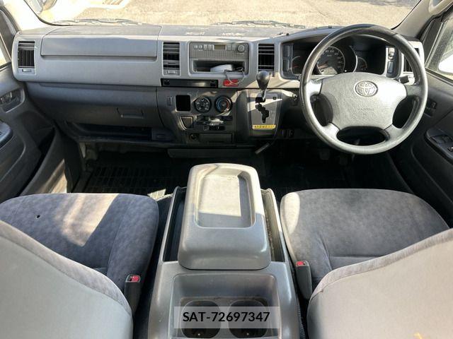 Toyota HIACE VAN 2009-12 4991549-13