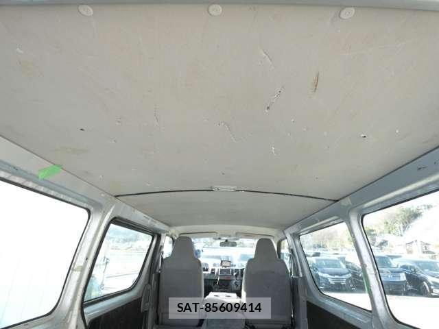 Toyota HIACE VAN 2005-05 4991535-8