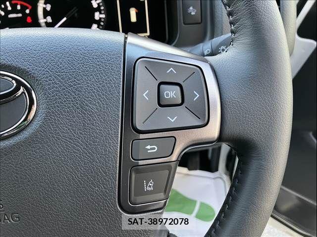 Toyota HIACE VAN 2025-10 5881178-18