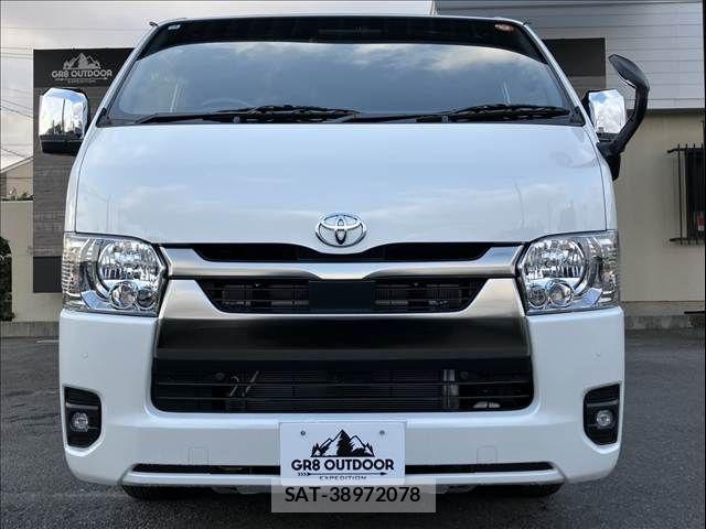 Toyota HIACE VAN 2025-10 5881178-1