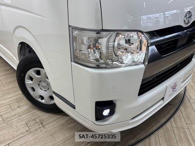 Toyota HIACE VAN 2025-12 5881162-19