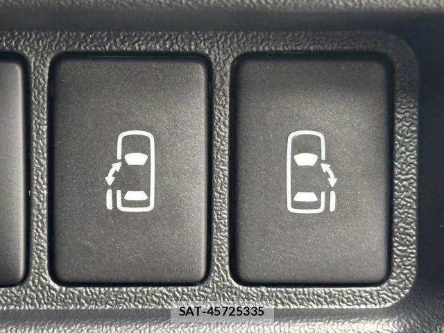 Toyota HIACE VAN 2025-12 5881162-6