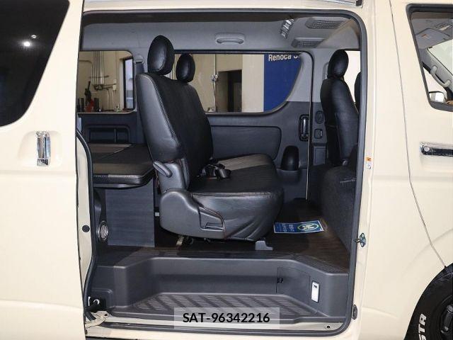 Toyota HIACE VAN 2017-01 5881155-9