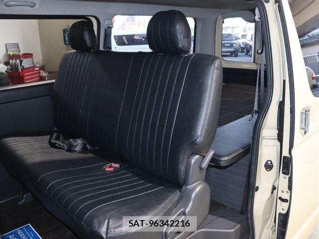 Toyota HIACE VAN 2017-01 5881155-8