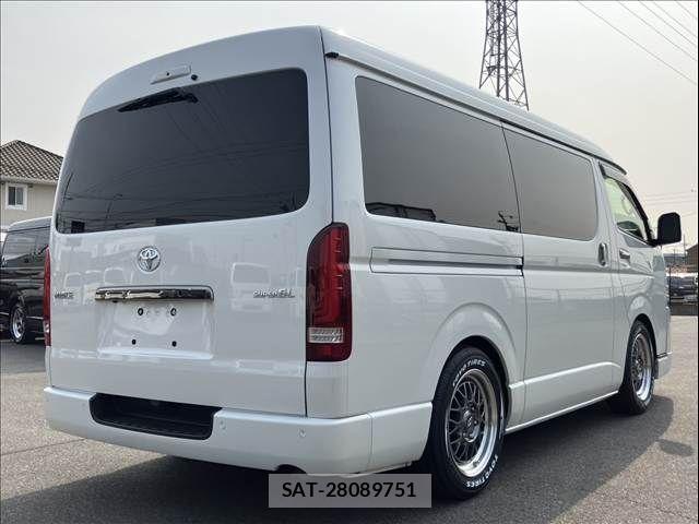 Toyota HIACE VAN 2022-12 5881185-14