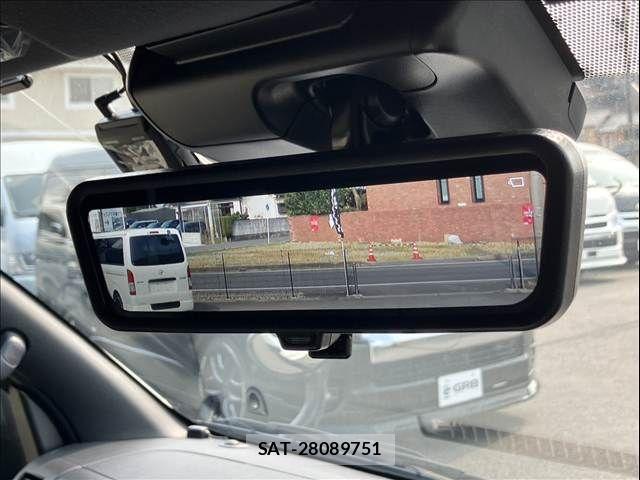 Toyota HIACE VAN 2022-12 5881185-16