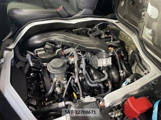 Toyota HIACE VAN 2026-02 5881188-17