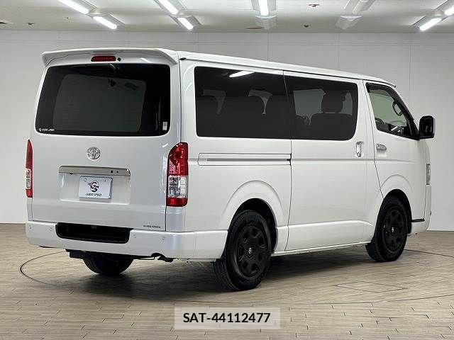 Toyota HIACE VAN 2020-05 5881230-15