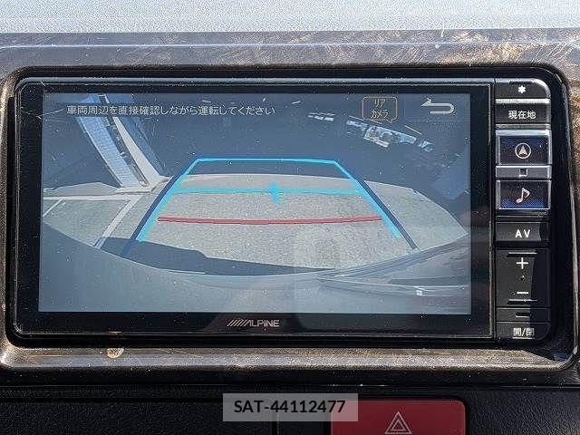 Toyota HIACE VAN 2020-05 5881230-3