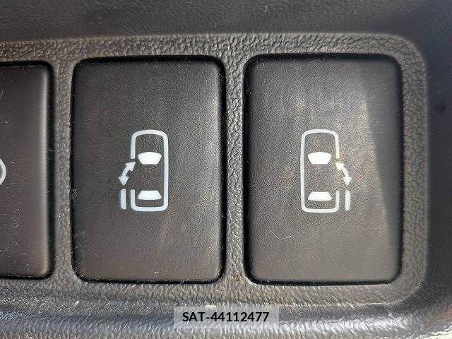 Toyota HIACE VAN 2020-05 5881230-6