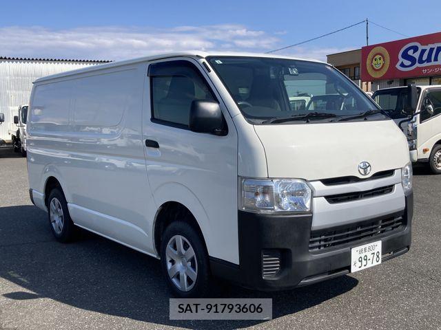 Toyota HIACE VAN 2017-08 5881243-0