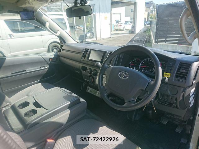 Toyota HIACE VAN 2020-11 5881260-9