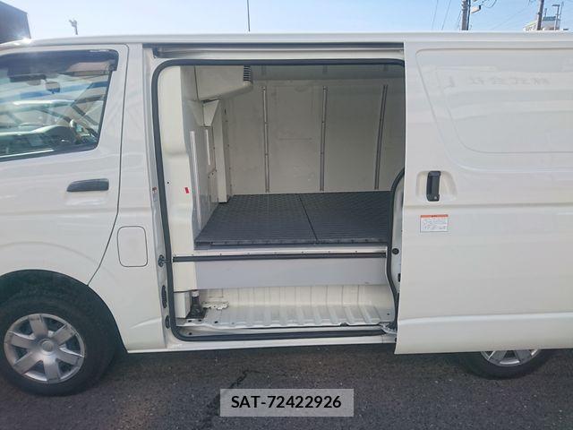 Toyota HIACE VAN 2020-11 5881260-14