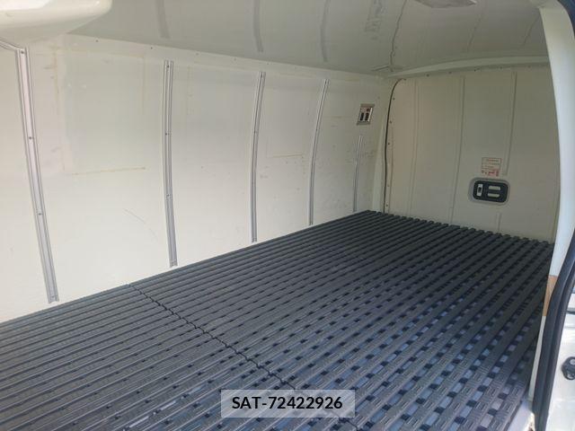 Toyota HIACE VAN 2020-11 5881260-18